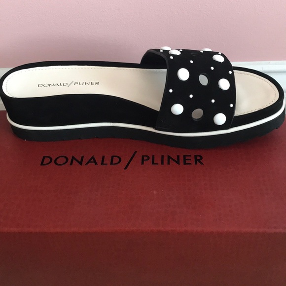 Donald Pliner Cava slide in black & white - Picture 2 of 6